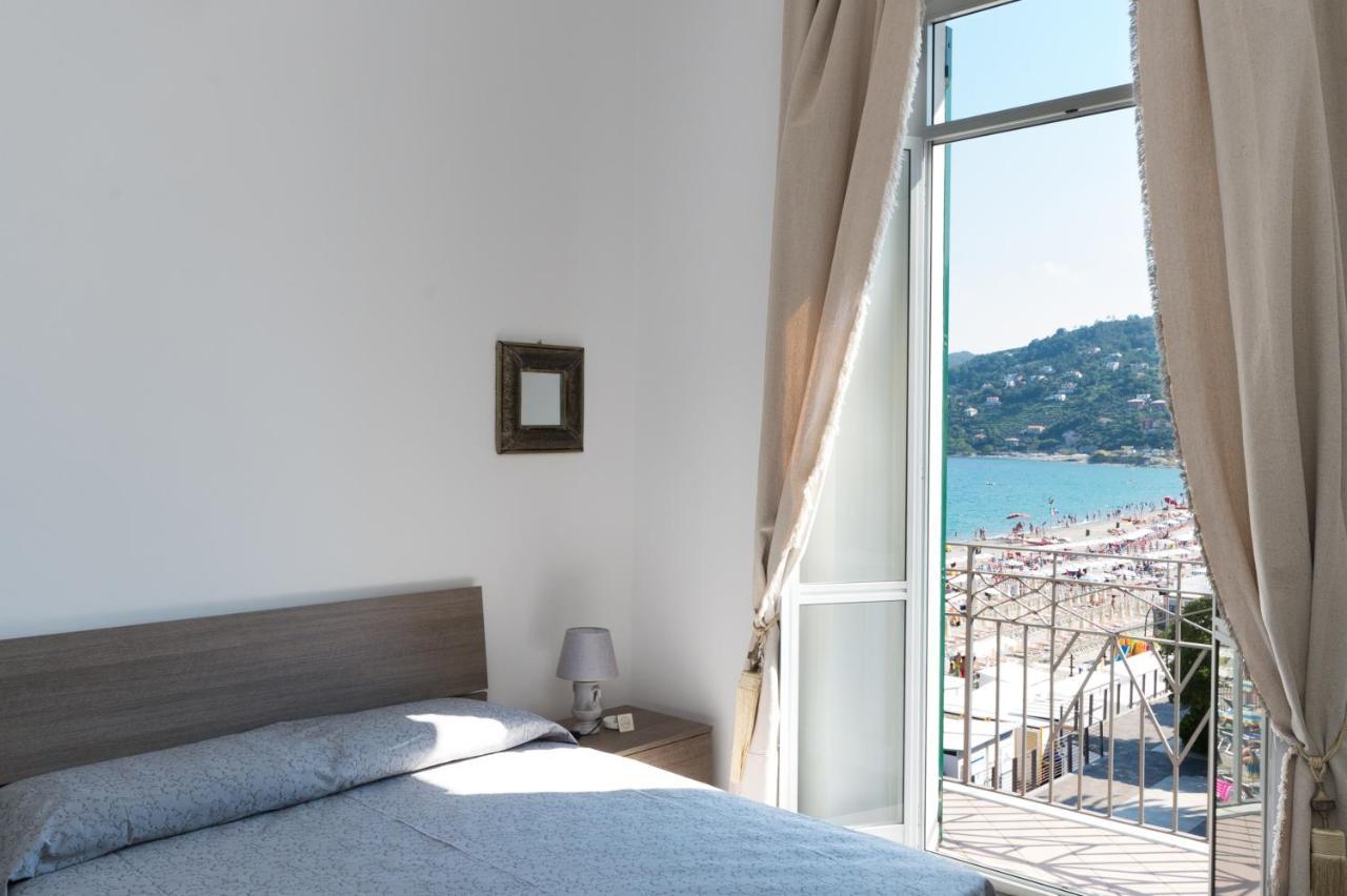 Hotel Miramare Spotorno Eksteriør billede