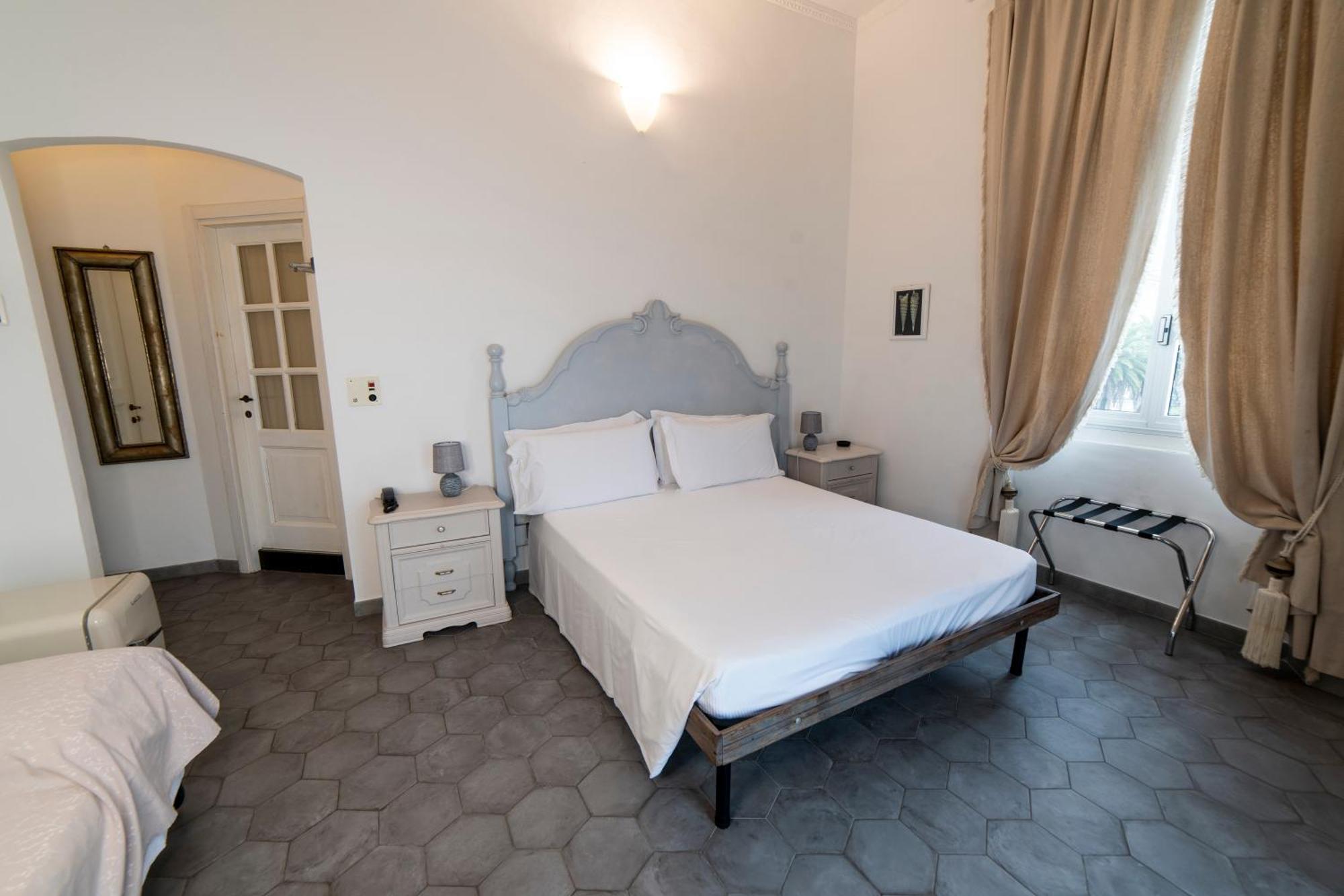 Hotel Miramare Spotorno Værelse billede