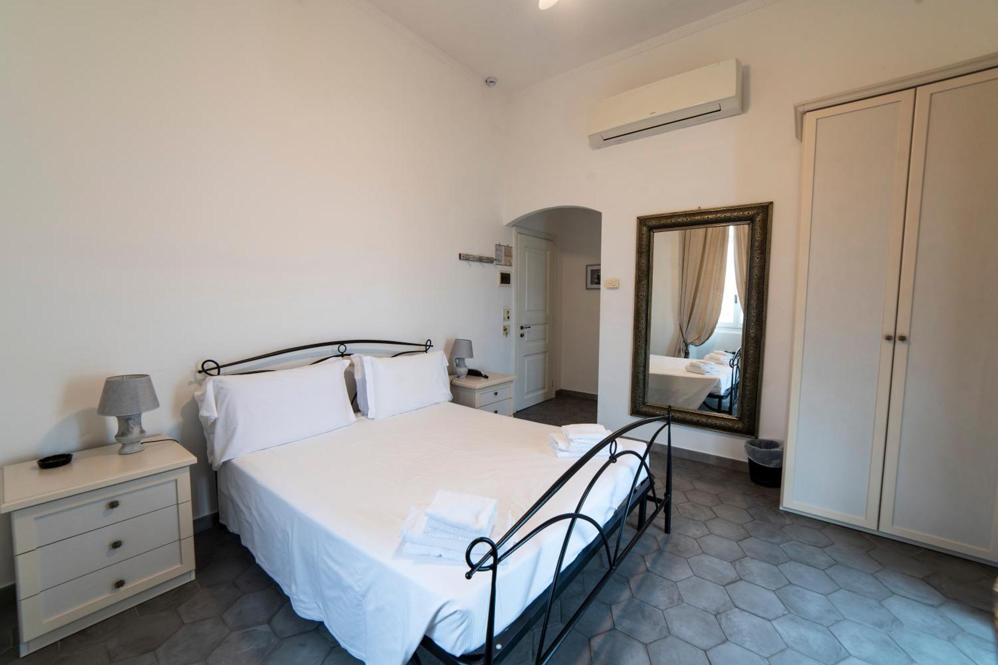 Hotel Miramare Spotorno Værelse billede