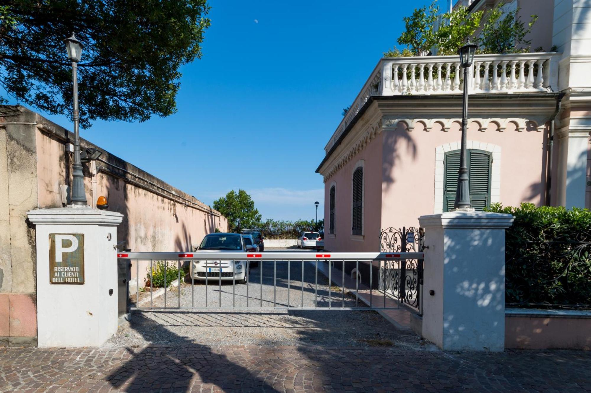 Hotel Miramare Spotorno Eksteriør billede