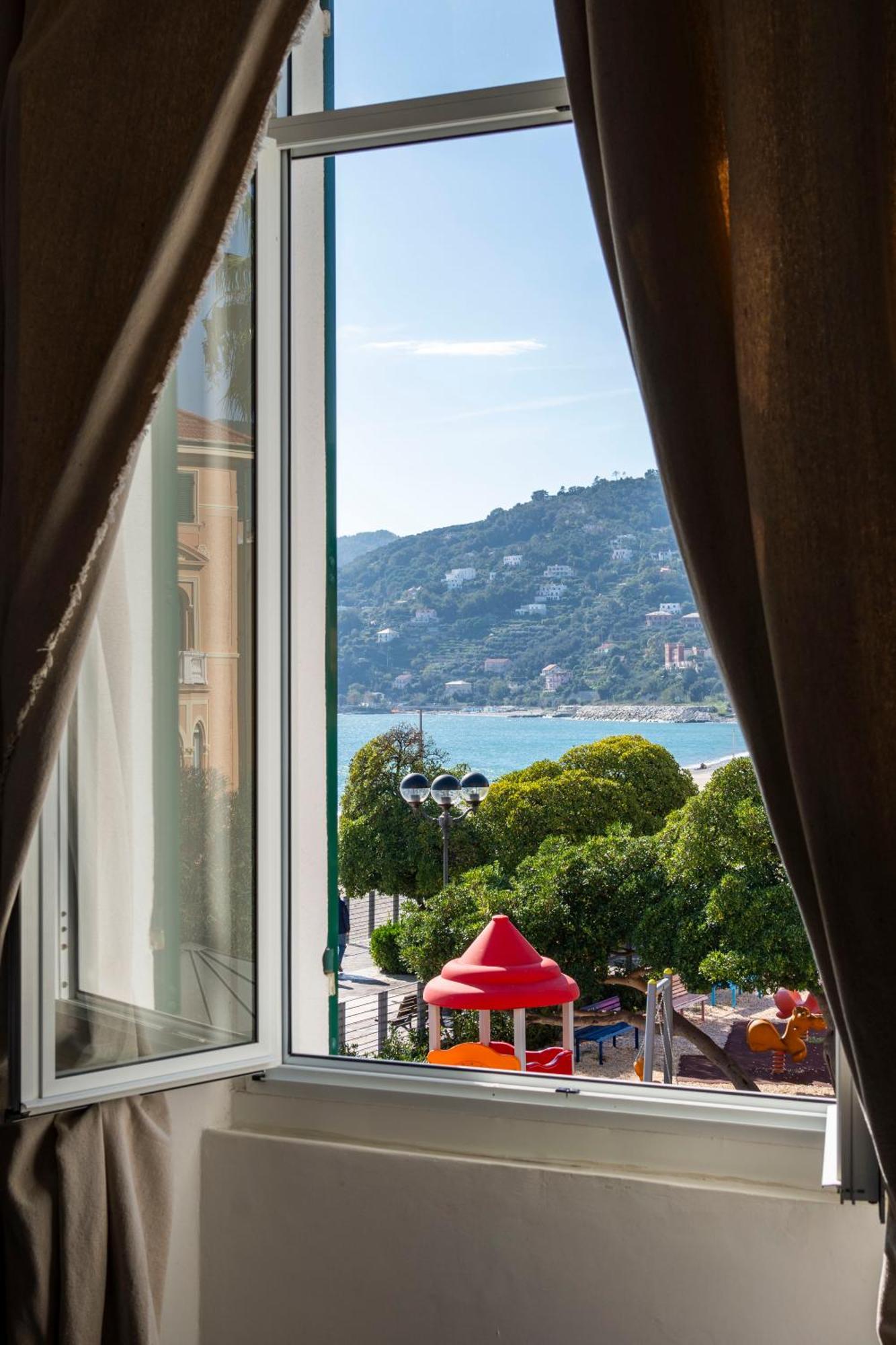 Hotel Miramare Spotorno Værelse billede
